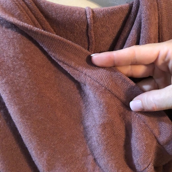 Hooded cardigan with removable belt - Picture 6 of 9